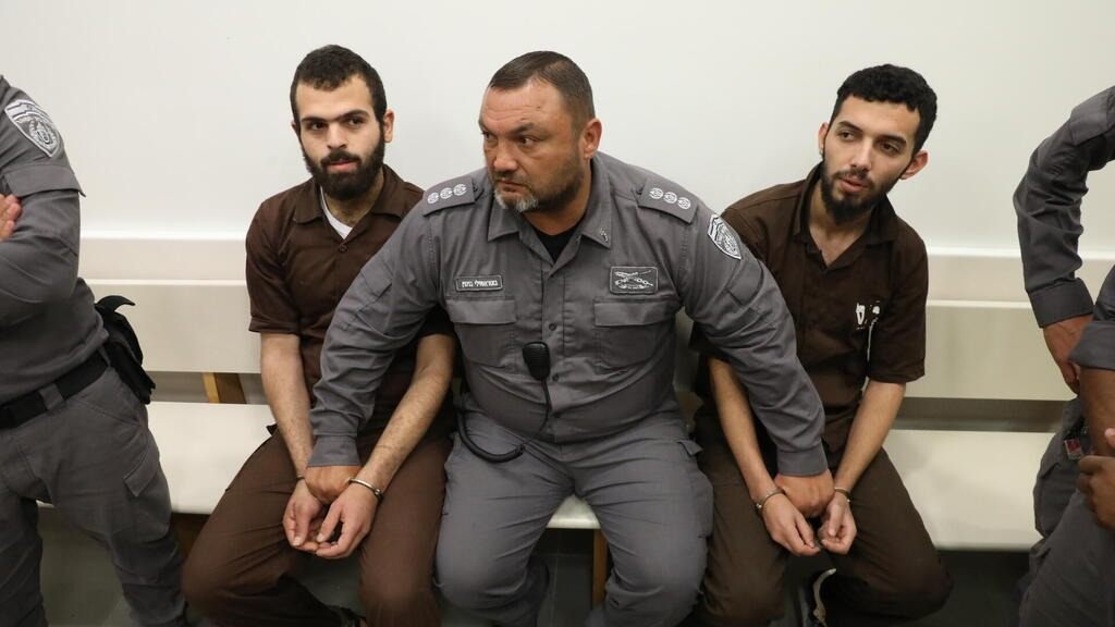 محكمة الاحتلال تدين منفذي عملية “العاد” بقتل 3 مستوطنين