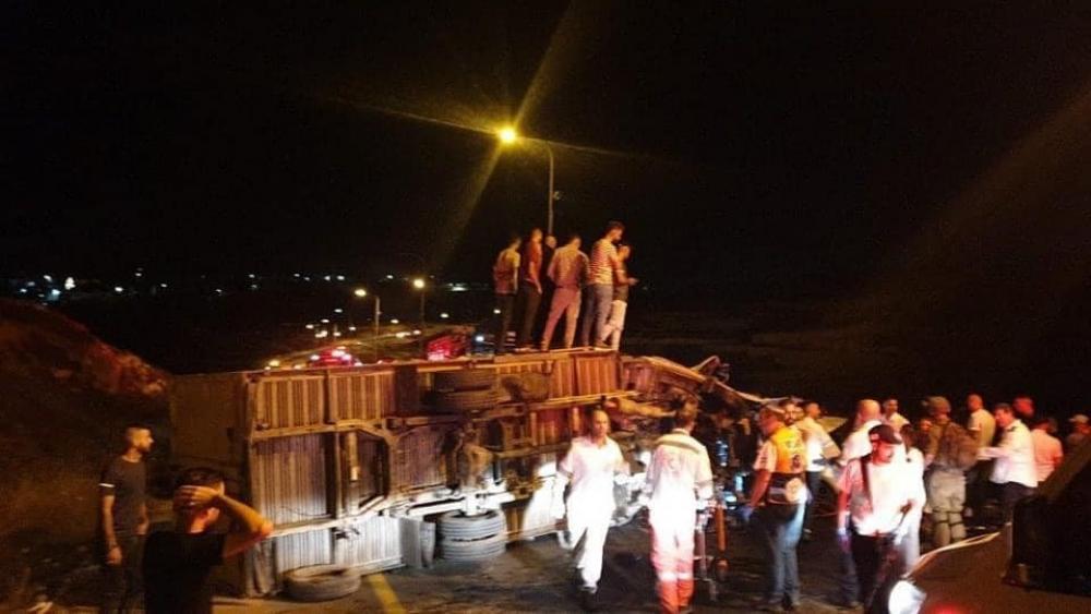 وفاة 4 شبان بحادث سير مروع في الخليل