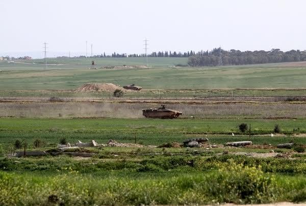 الاحتلال يستهدف الأراضي الزراعية شمال شرق خان يونس