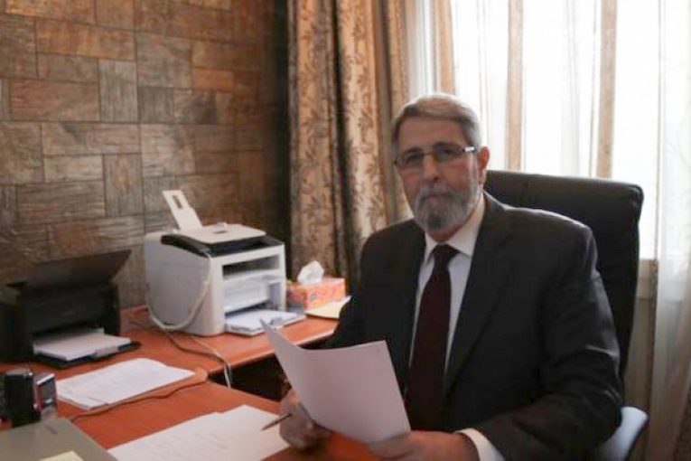 حماس تنعى الأمين العام لرئاسة الجمهورية الجزائرية