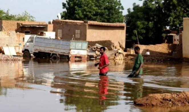 أمطار غزيرة تُغرق منطقة دنقلا شمال السودان