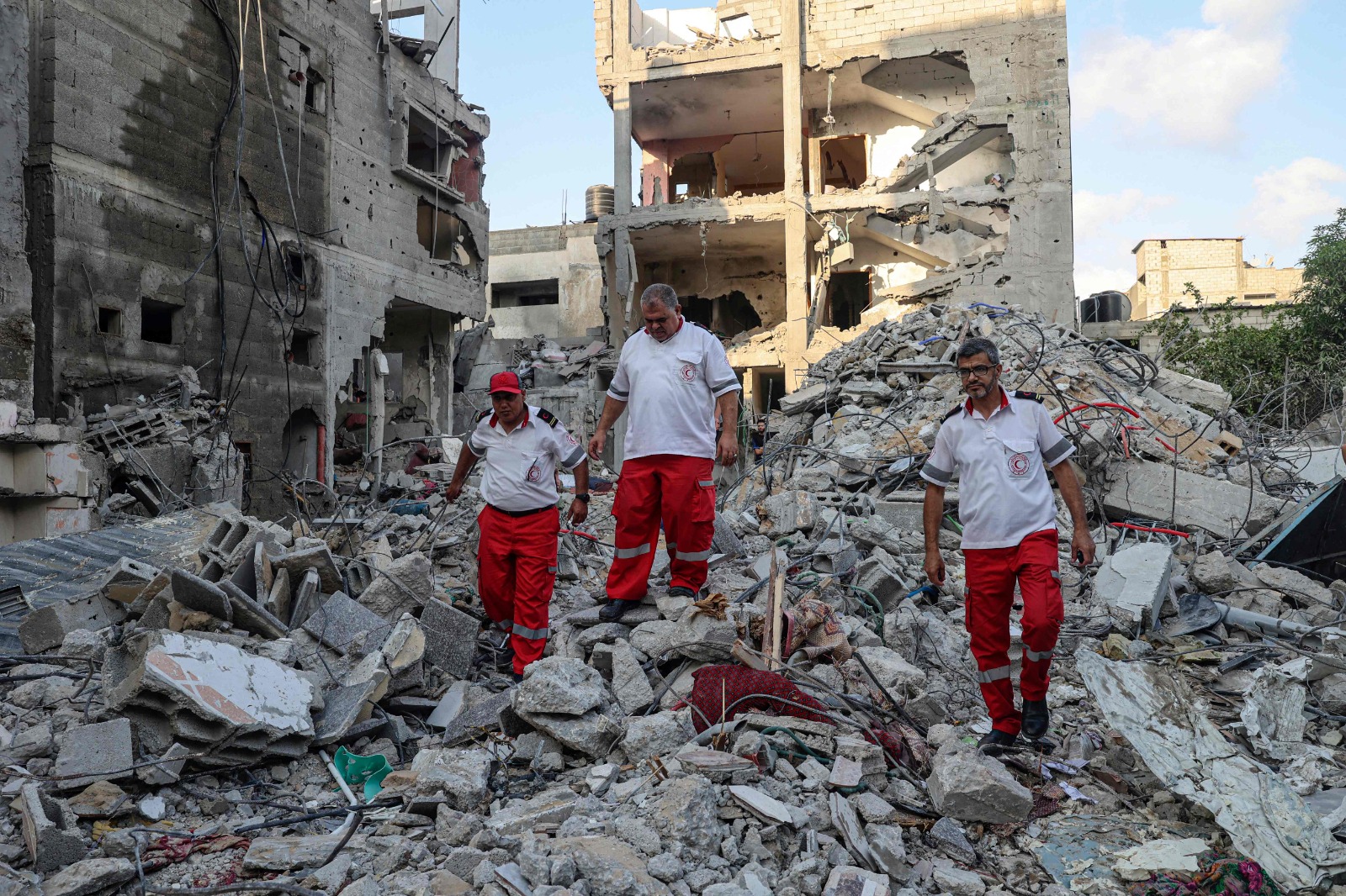 اتفاق التهدئة بغزة يدخل حيز التنفيذ  بعد 3 أيام من العدوان
