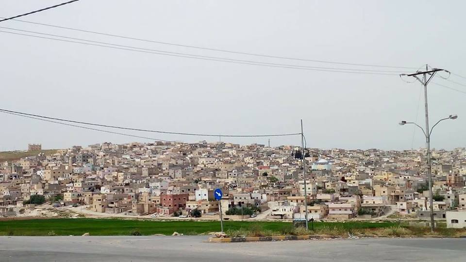 فلسطينيو مخيم عزمي المفتي بالأردن يشتكون تلوث مياه الشرب