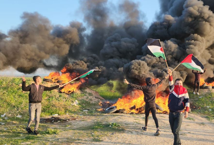 اختناقات باستهداف الاحتلال متظاهرين شرق غزة