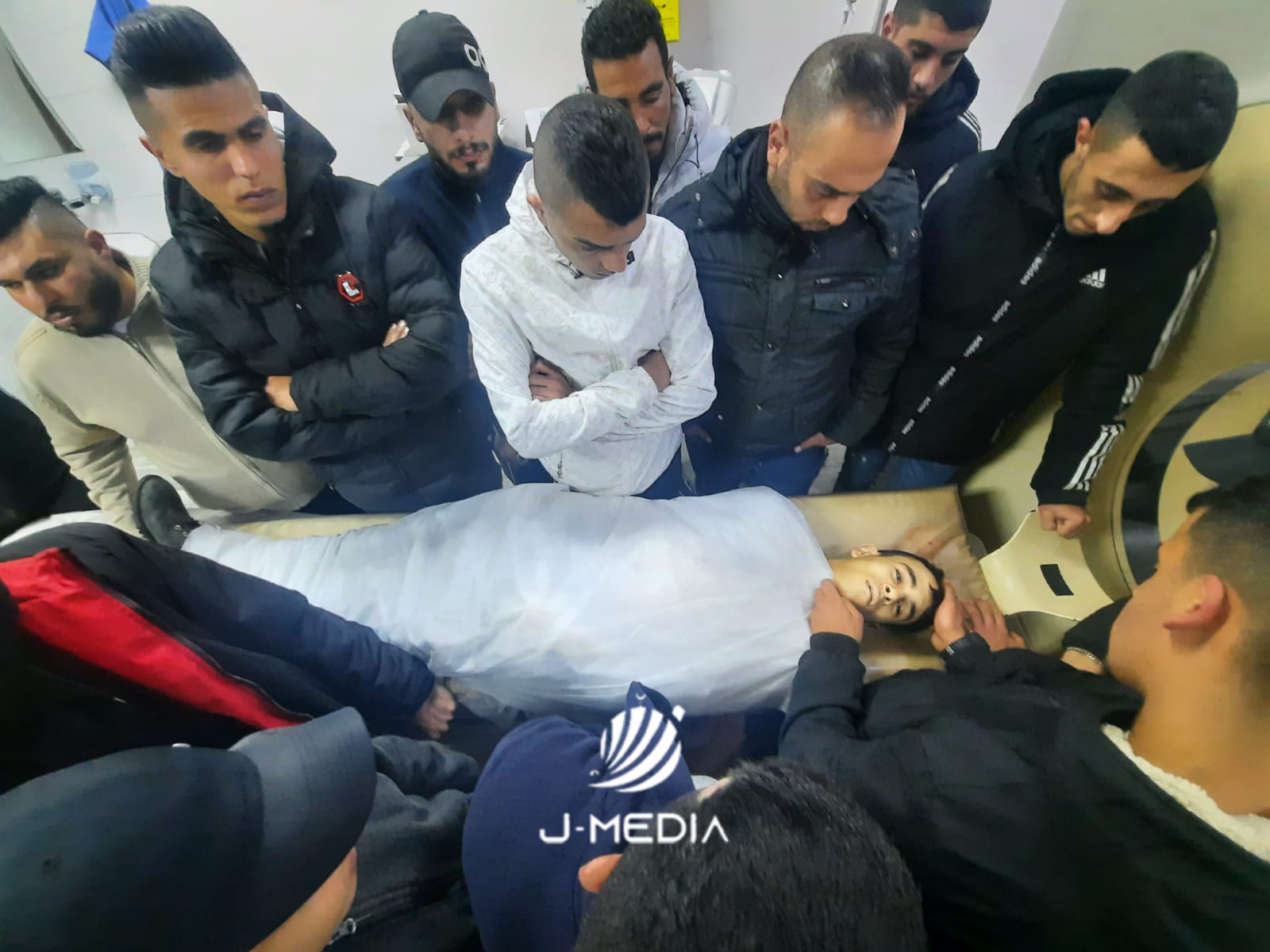 استشهاد فتى وإصابة آخر باقتحام الاحتلال مخيم الدهيشة