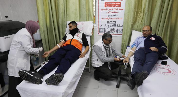 حملة تبرع بالدم في غزة لمصابي زلزال تركيا وسوريا
