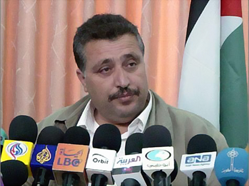 خريشة: فتح تمارس التخويف والتشهير بدعايتها الانتخابية