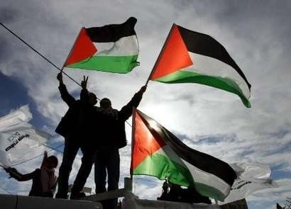 الفعاليات الفلسطينية الرسمية والفصائلية تهنئ مرسي برئاسة مصر