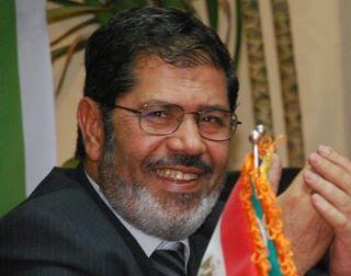 استقالة الحكومة المصرية وتكليفها بتصريف الأعمال