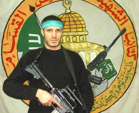 الشهيد باسل القواسمة .. غاب عشرة أعوام والجسد لم يتغيّر