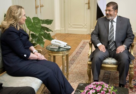 الرئاسة المصرية: مرسي تعهد للمرزوقي بفك حصار غزة ولم يبحث الموضوع مع كلينتون