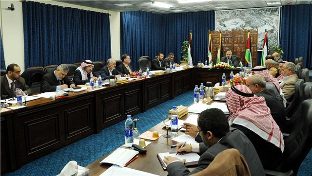 الحكومة تؤكد حفاظها على الثوابت وإتمام المصالحة