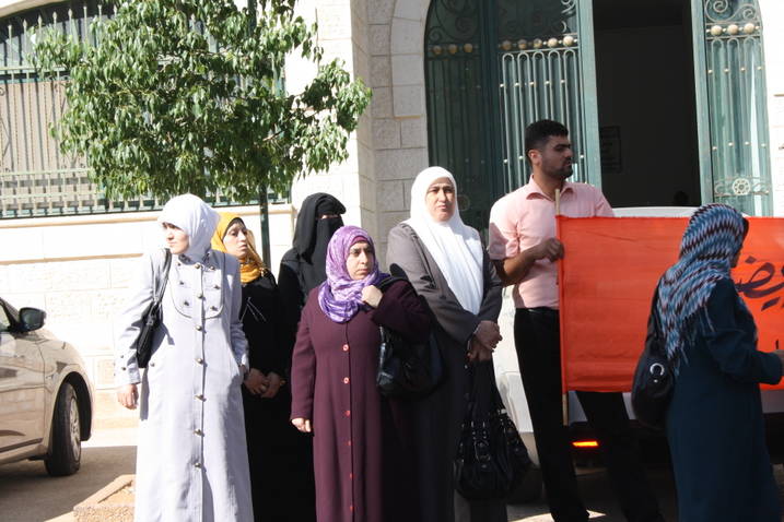 المعلمون المفصولون ينتزعون قرارًا من العليا بالعودة لوظائفهم