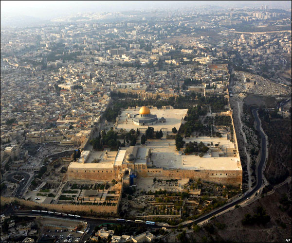 القدس الدولية: الاحتلال يرتكب جرائم تطهير عرقي ضد المقدسيين