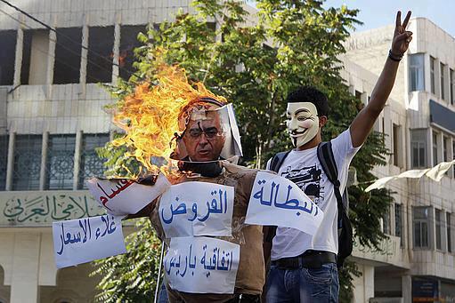 أهالي جنين: حكومة فياض كابوس مؤرق