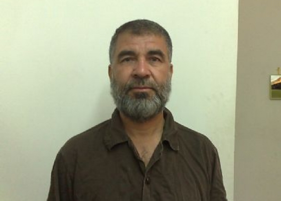 الاحتلال يقرر الإفراج عن القيادي أبو عون ويمدد اعتقال أسيرين