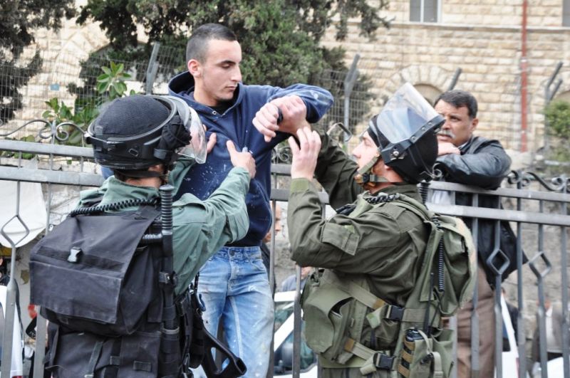 اعتقال 4 بالقدس والتمديد لـ3 آخرين والإفراج عن قاصر بشروط