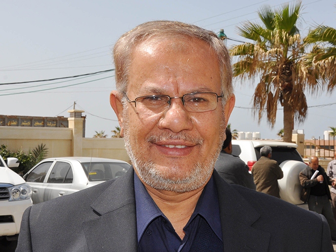 نائب يدعو لمحاسبة الحكومة إذا لم تحل مشكلة الرواتب