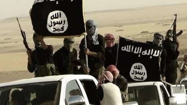 قصف عنيف وتقدم لتنظيم الدولة بتخوم عين العرب