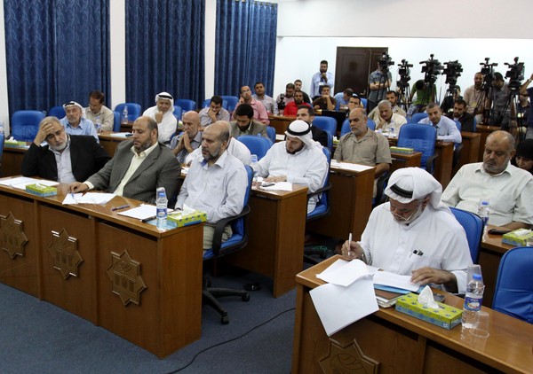 التغيير والإصلاح تدعو التشريعي لاستئناف جلساته