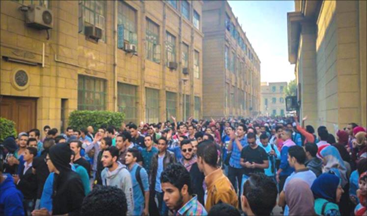 طلاب مصر يصرخون ضد حصار الجامعات