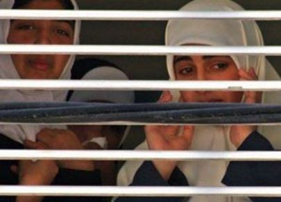 الاحتلال يمدد اعتقال الأسيرة غوادرة ثلاثة أيام أخرى
