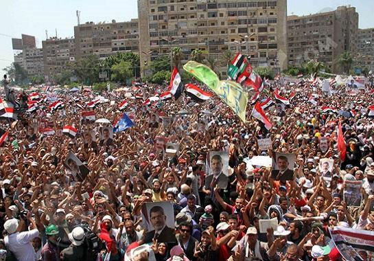 مسيرات منددة بالانقلاب واعتقال متظاهرين بمصر