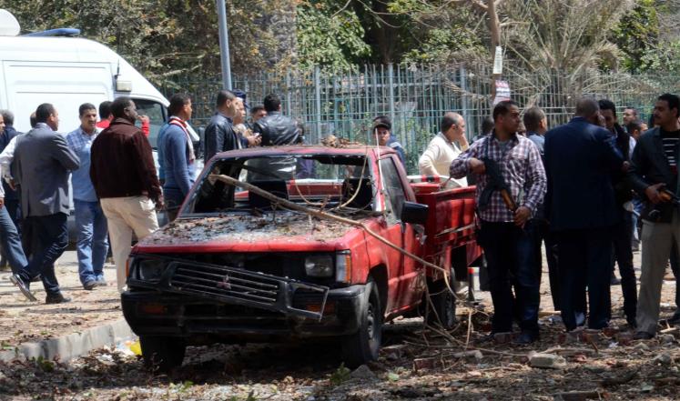 مقتل عميد بالشرطة بتفجير بالقاهرة