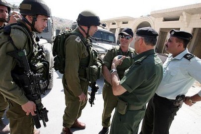 الاحتلال يعتقل ضابطا بالسلطة في القدس