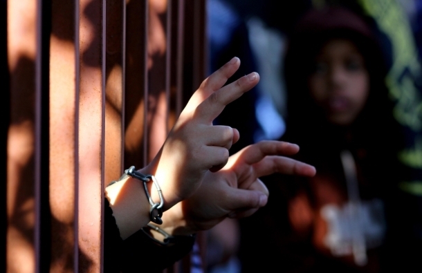 الأسرى الإداريون يدخلون يومهم الـ47 في الإضراب عن الطعام