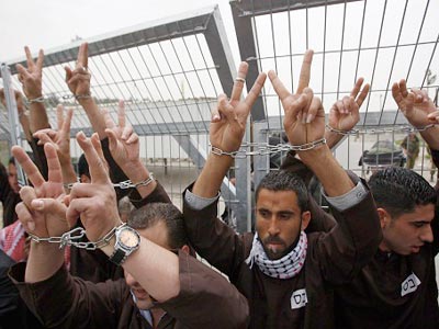 تحويل الشاب المقدسي مدحت عبيد للاعتقال الإداري