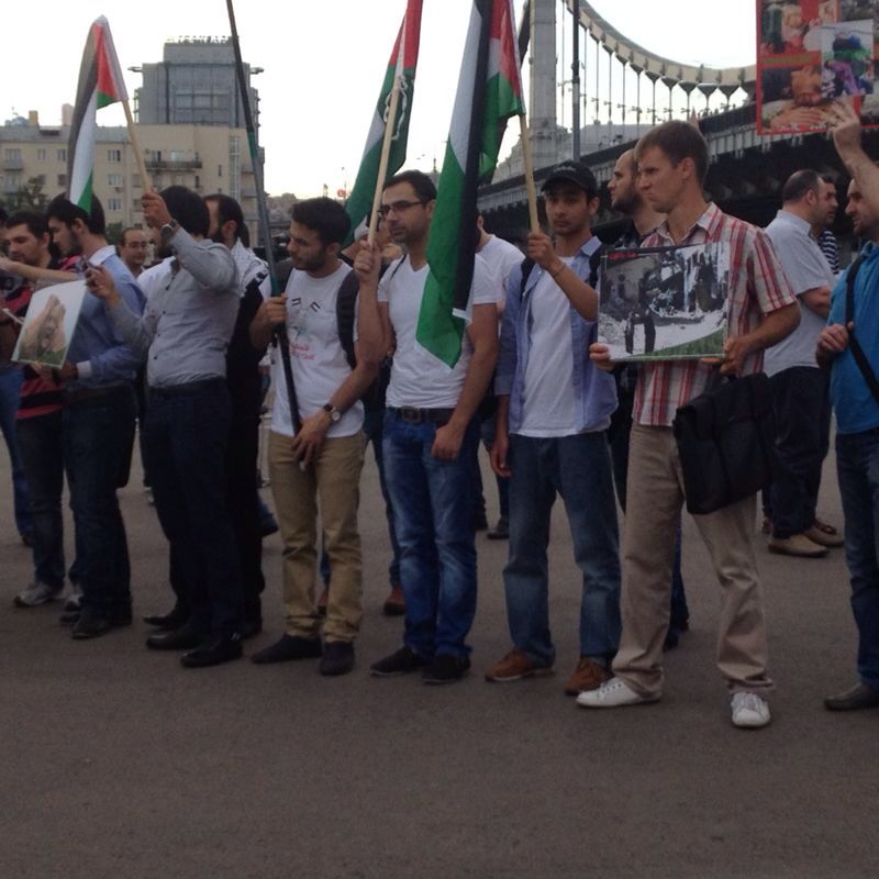 وقفة تضامنية في روسيا احتجاجًا على عدوان الاحتلال على غزة