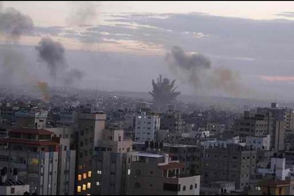 (التغطية مستمرة) غزة تحت النار.. 24 شهيدًا وعشرات الإصابات