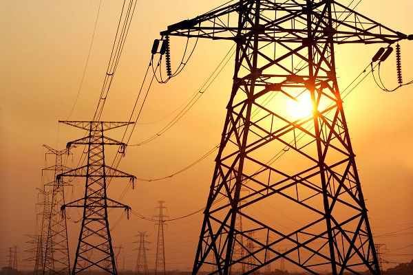 الكشف عن اختلاس مبالغ كبيرة من شركة كهرباء شمال الضفة