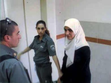 الأسيرة قعدان محرومة من الزيارات منذ اعتقالها