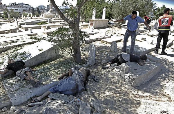 المقابر والأموات .. ضمن بنك أهداف الاحتلال في حرب غزة