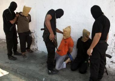 حملة اعتقالات تطال عددا من العملاء في غزة