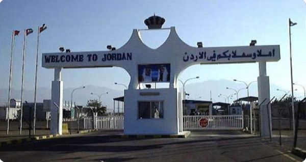 منع أهالي الخليل من السفر إلى الأردن لليوم الثالث