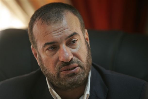 حماس: القائد فتحي حماد رمز أعلى من أن يناله الاحتلال والحاقدون