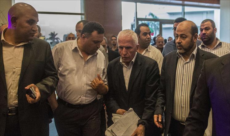 وفد المفاوضات: جريمة الخليل دليل على خبث نوايا الاحتلال