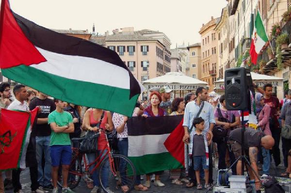 الآلاف يتظاهرون في روما دعما لفلسطين