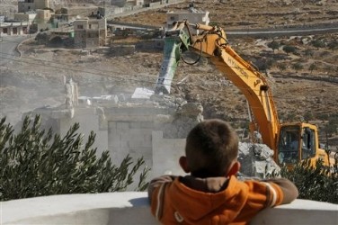 أبو عرار: الاحتلال يغطي فشله في غزة بهدم منازل النقب