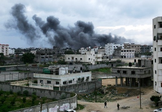شهيد و3 إصابات في قصف مدفعي على بيت لاهيا