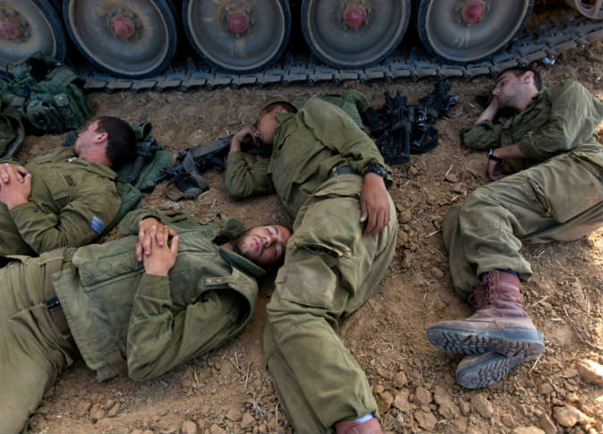 كان: 3 فلسطينيين تسللوا إلى معسكر لجيش الاحتلال قرب رام الله