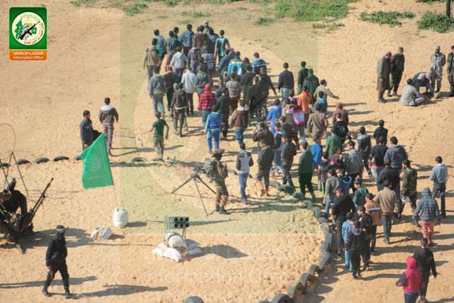 انطلاق مخيمات طلائع التحرير العسكرية في محافظات غزة انطلاق مخيمات طلائع التحرير العسكرية في محافظات غزة