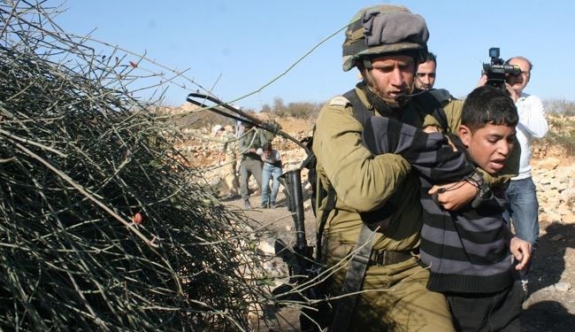 340 قاصرا في سجونها.. إسرائيل تغنال طفولة فلسطين