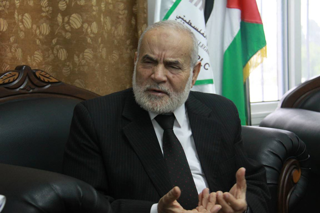 د. أحمد بحر: الانتخابات الحل الوحيد للخروج من الأزمة الداخلية