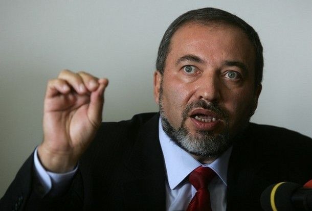 ليبرمان: حرب غزة تسببت في تآكل قدرتنا على الردع