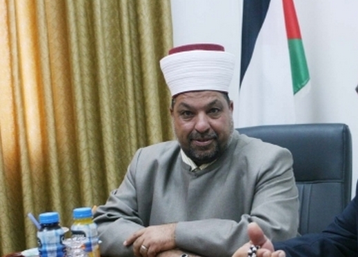 ادعيس: الأقصى في هذه الأوقات يحتاج منا للعمل والجد وليس للتصريحات