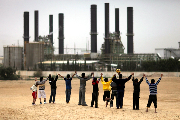 الطاقة: مستعدون لتحمل المسؤولية المالية لإدارة قطاع كهرباء غزة